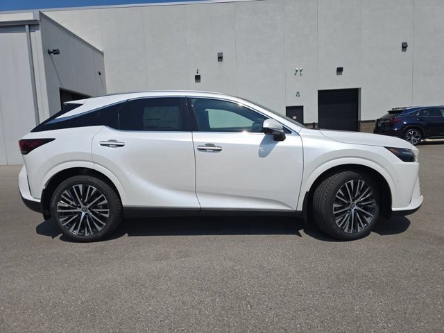 New 2026 Eminent White Pearl Lexus PREMIUM PLUS image 33