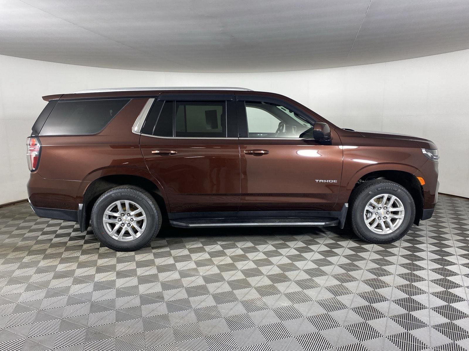Used 2023 Auburn Metallic Chevrolet LT image 8