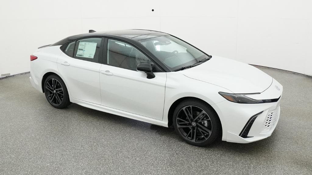 New 2026 Wind Chill Pearl with Midnight Black Metallic roof Toyota XSE image 15
