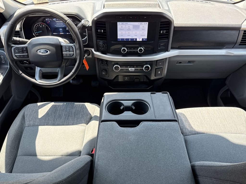 Used 2022 White Ford XLT image 11