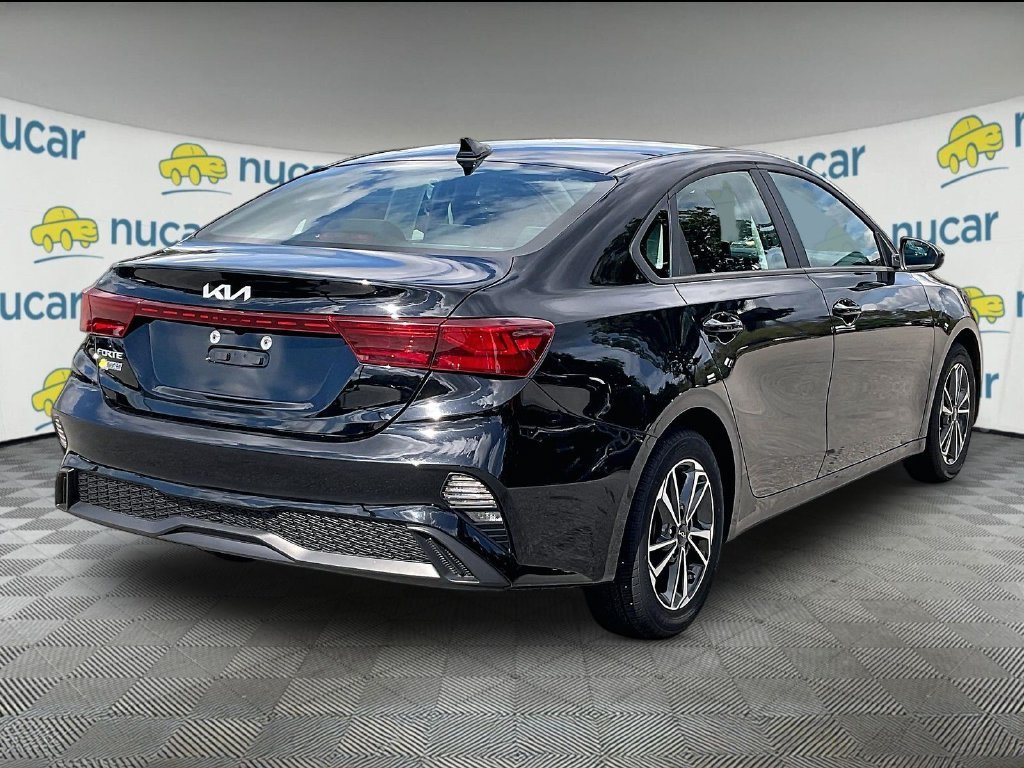 Used 2024 Aurora Black Kia LXS image 6