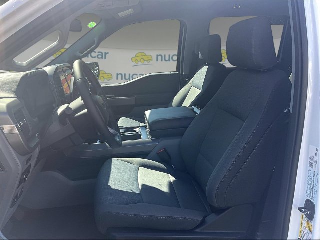 New 2026 Oxford White Ford XLT image 23