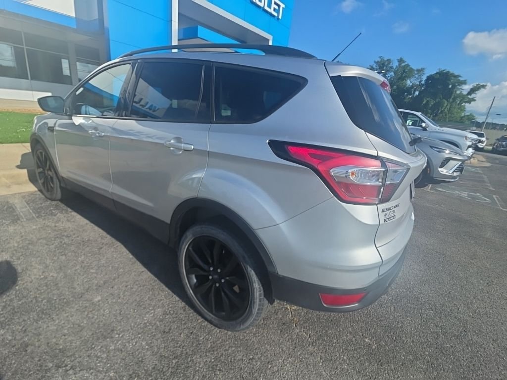 Used 2017 Silver Ford SE image 2