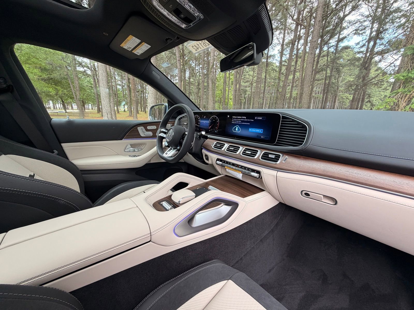 New 2026 MANUFAKTUR Cote D Azur Light Blue Metallic Mercedes-Benz GLE 53 AMG® image 43