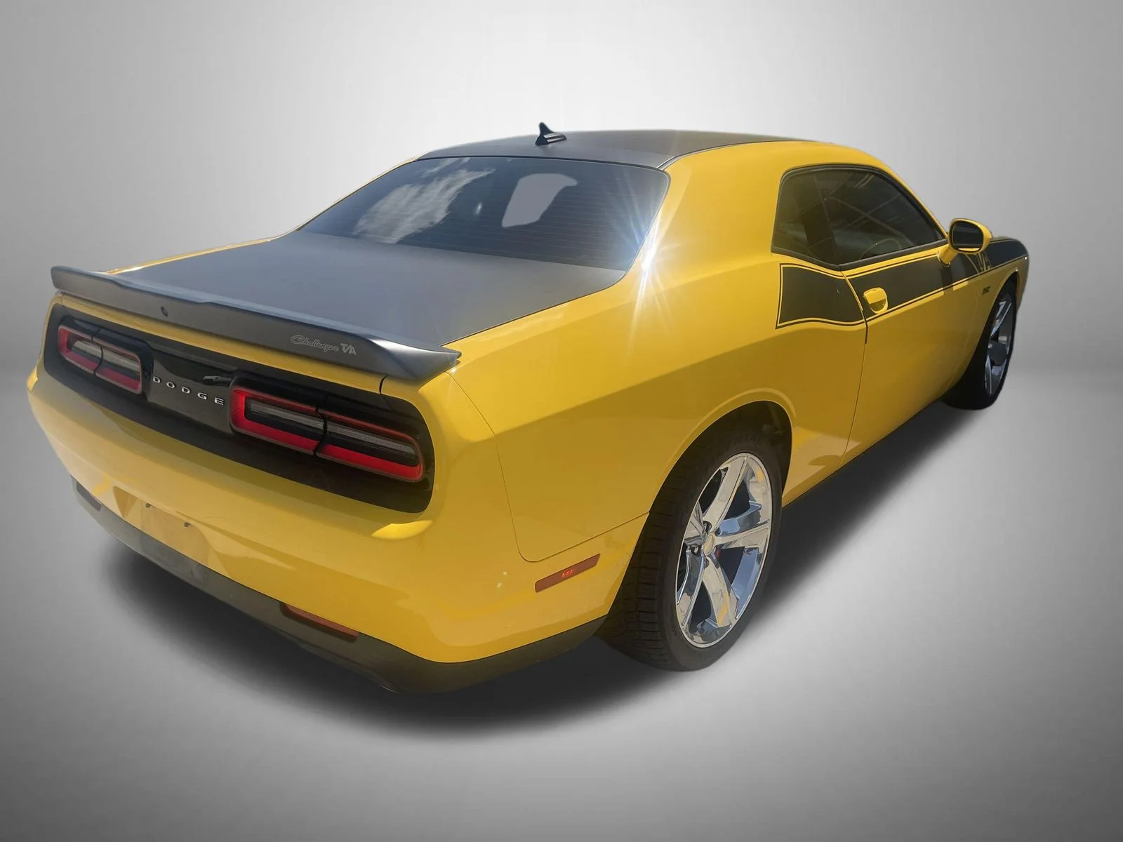 Used 2018 Yellow Dodge T/A 392 image 3