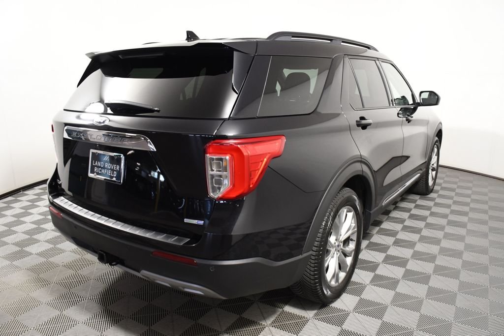 Used 2020 Agate Black Metallic Ford XLT image 6