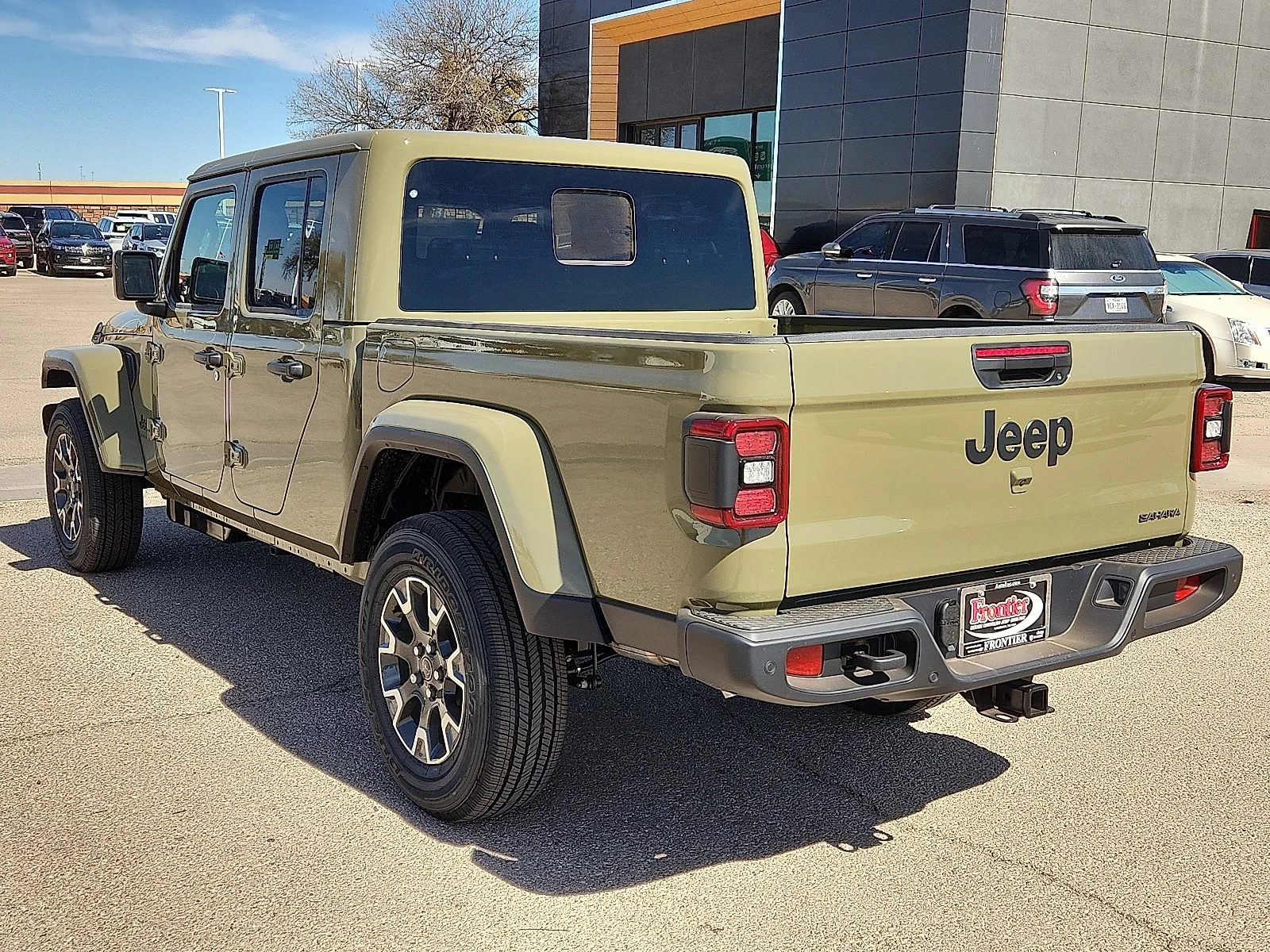 New 2026 41  Paint Jeep SAHARA 4X4 image 3