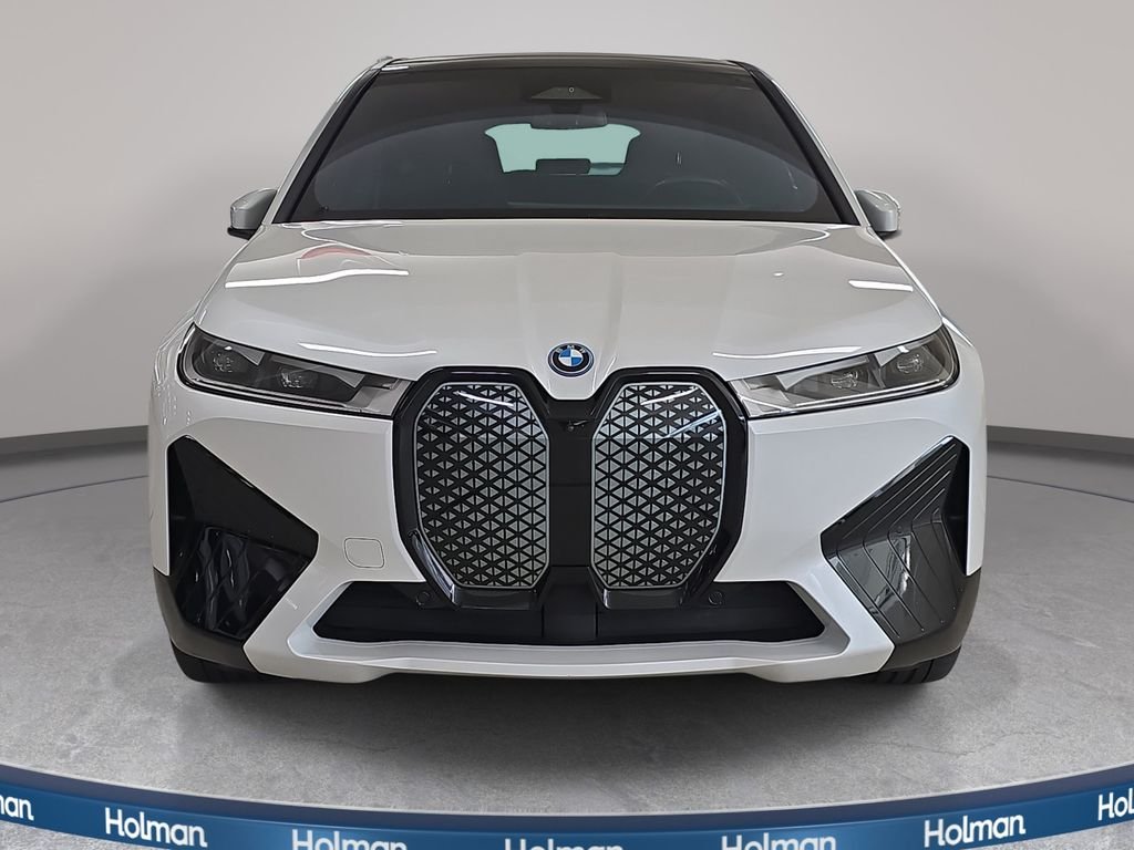 Certified Used 2024 Mineral White Metallic BMW xDrive50 image 3
