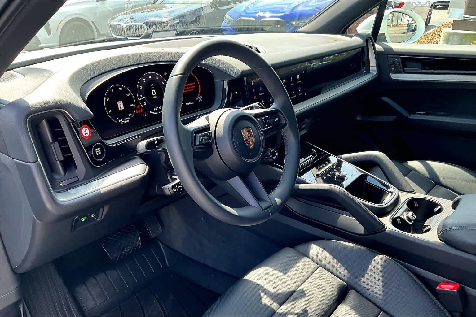 Used 2025 Carrara White Metallic Porsche  image 18
