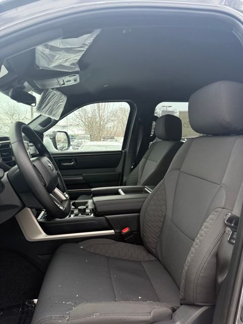 2026 Toyota Tundra SR5 - Photo 14