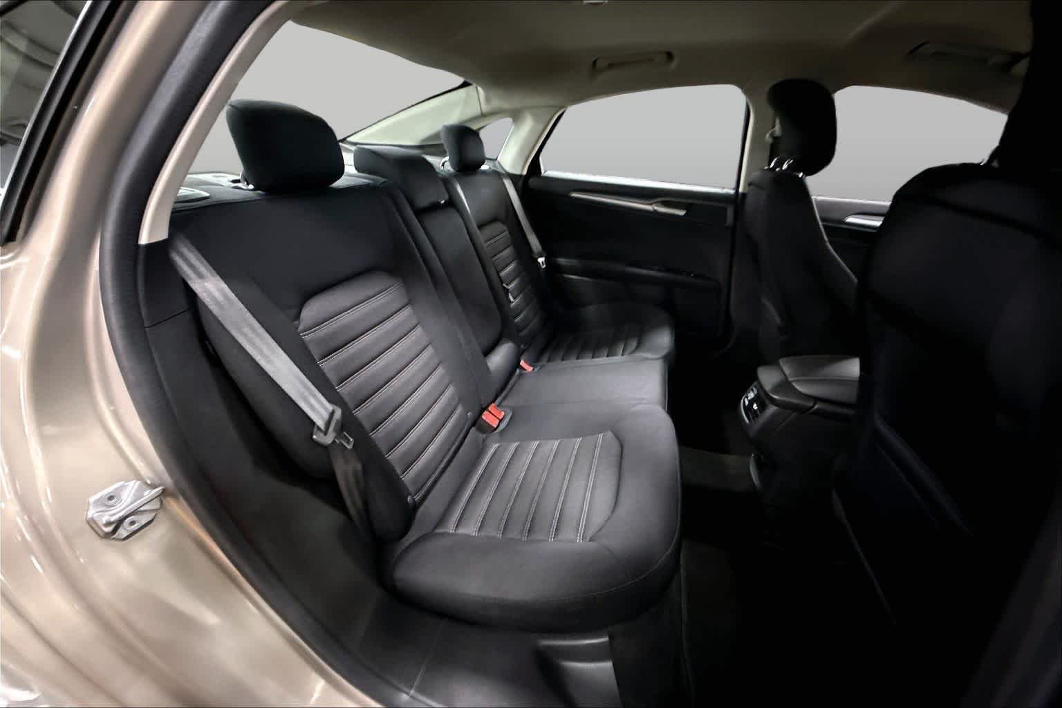 Used 2015 Tectonic Ford SE image 19
