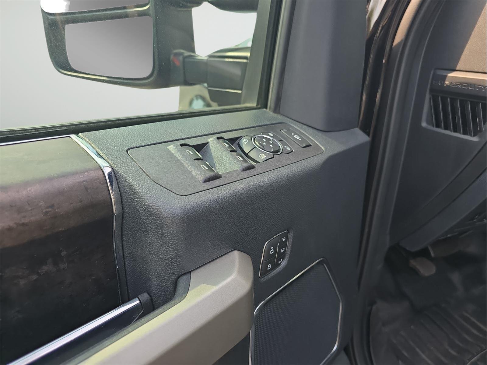 Used 2022 Agate Black Ford Lariat image 23