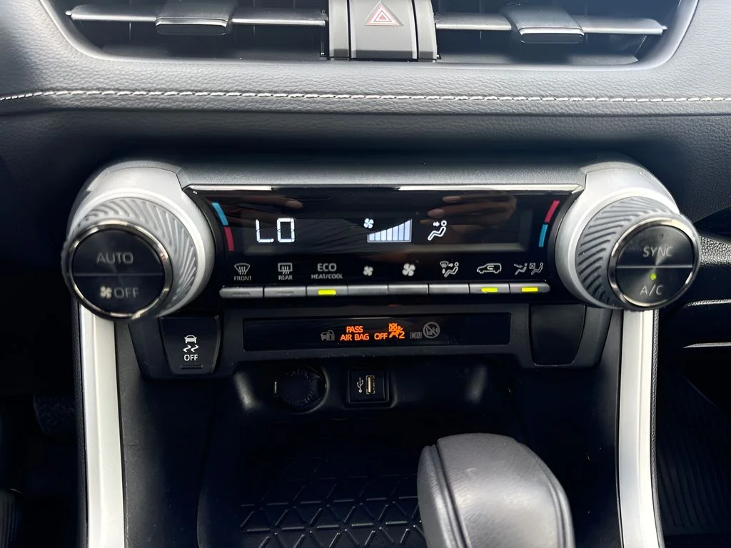 Used 2023 Silver Toyota LE image 15