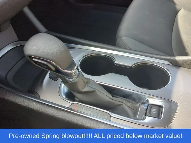 Used 2025 White Chevrolet LT image 33