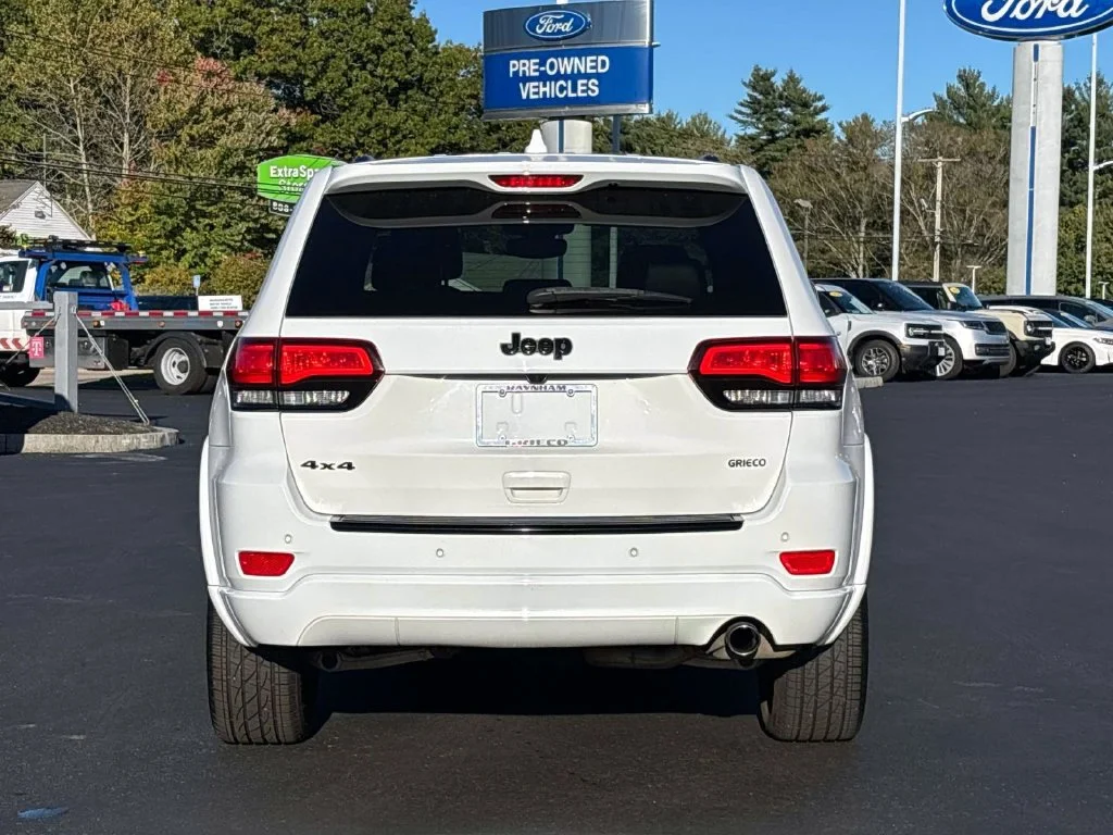 Used 2018 Bright White Clearcoat Jeep Altitude image 4