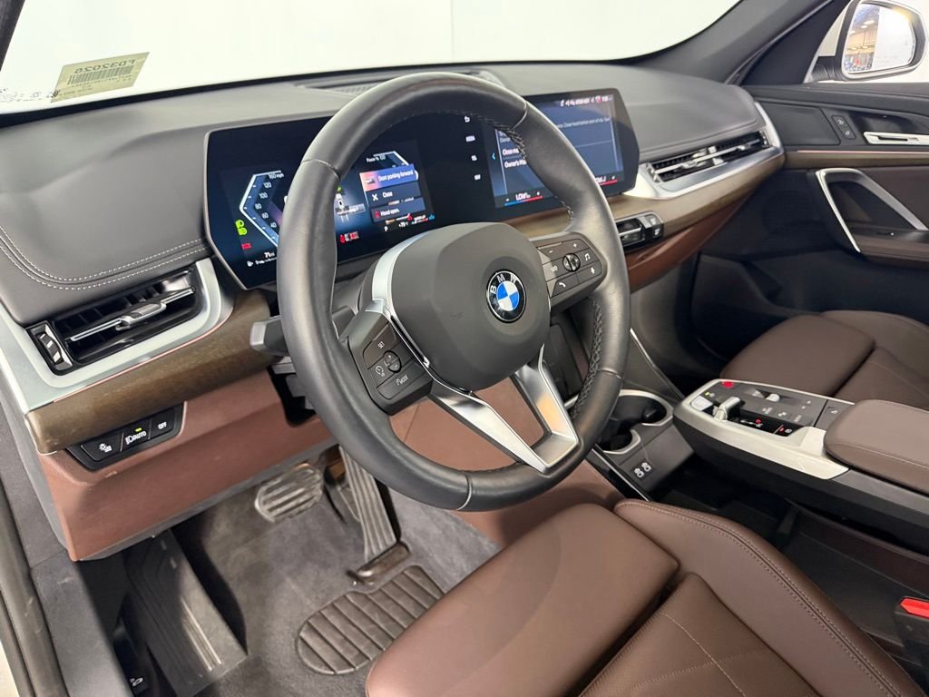 Used 2025 Alpine White BMW xDrive28i image 20