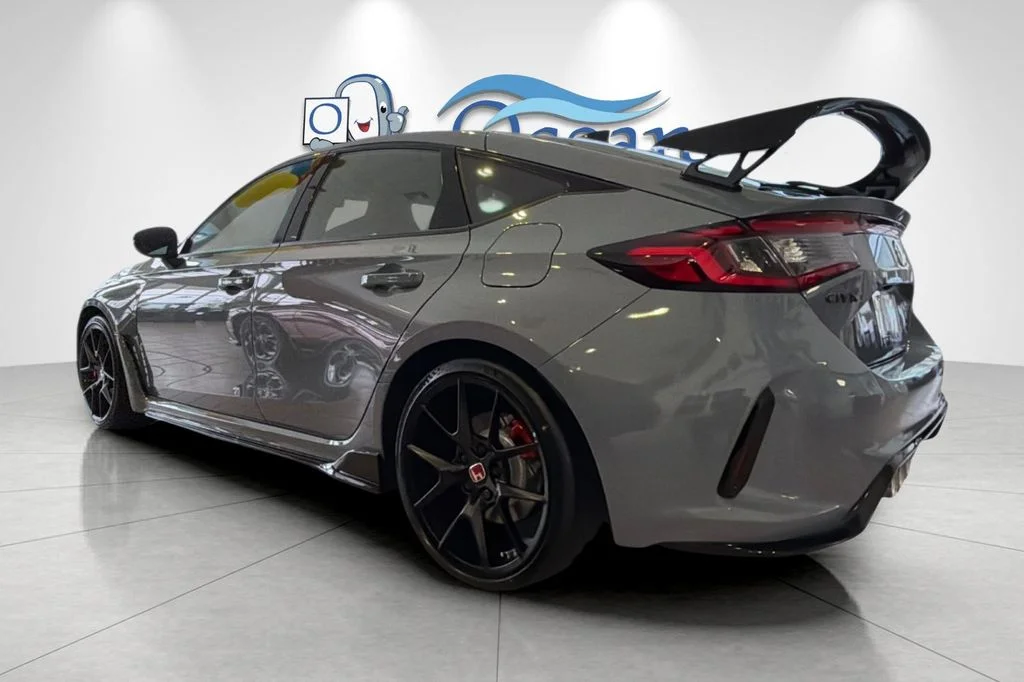 New 2026 Sonic Gray Pearl Honda  image 4