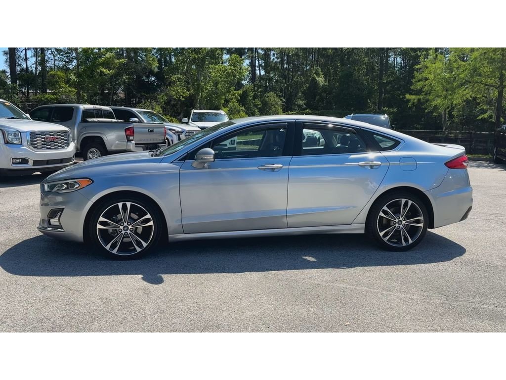 Used 2020  Ford Titanium image 5