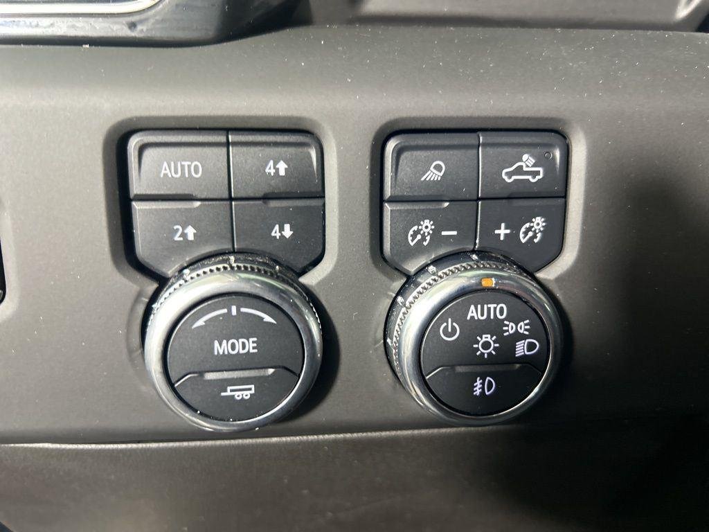 Used 2023 White Frost GMC Denali image 28