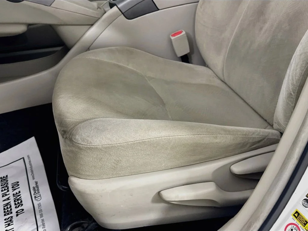 Used 2015 Blizzard Pearl Toyota Two image 23