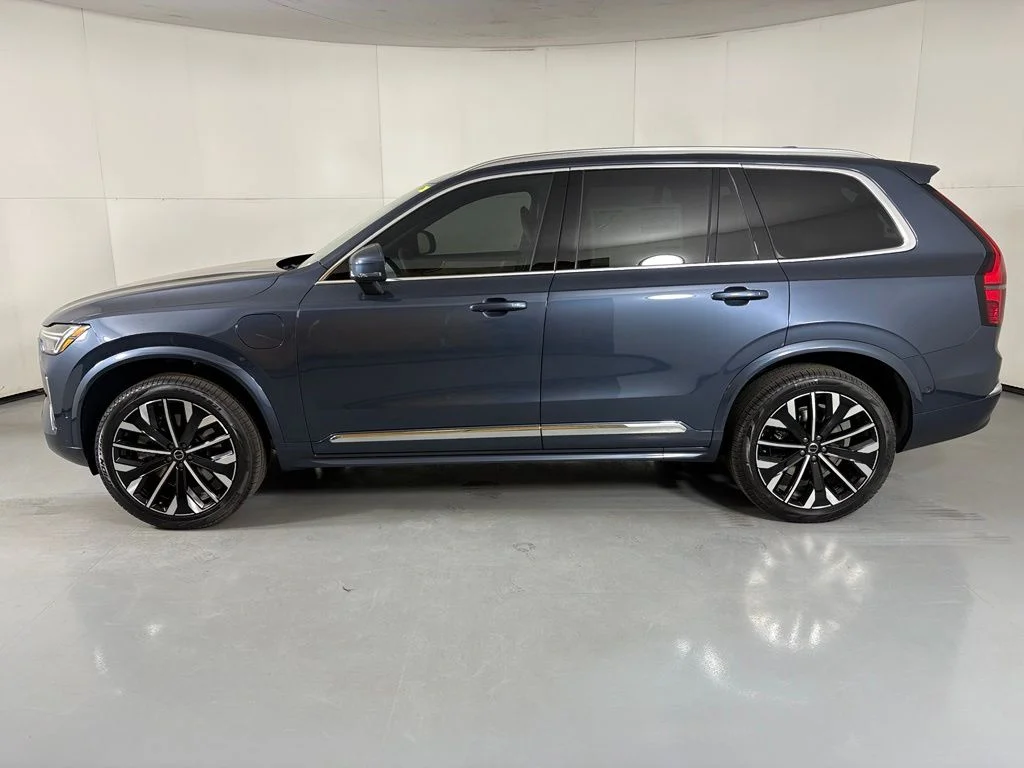 New 2026 Denim Blue Metallic Volvo Plus image 5