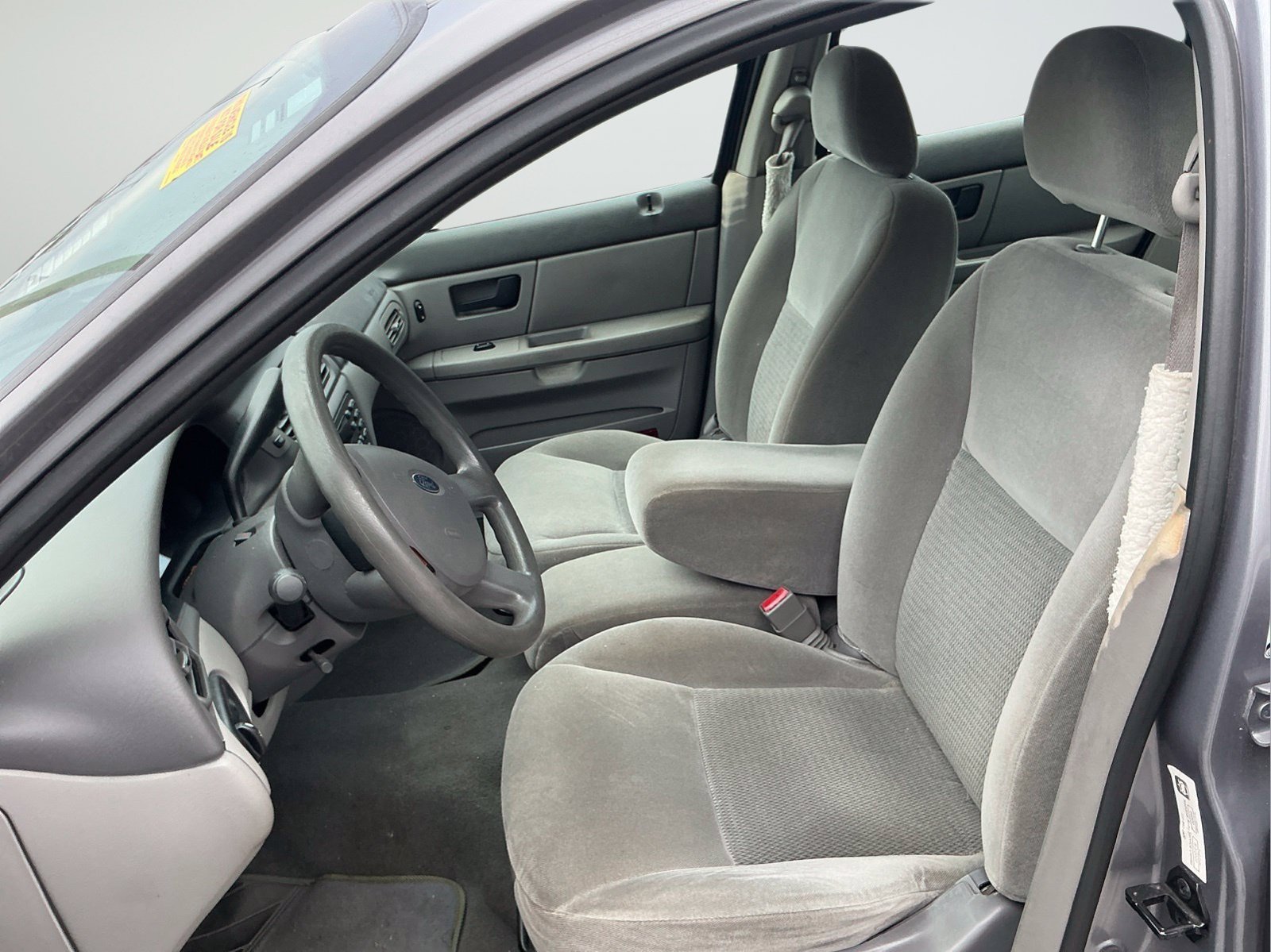 Used 2007  Ford SE image 11