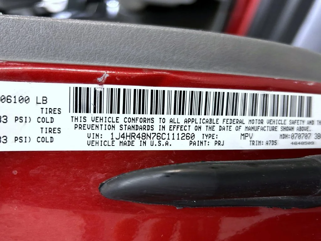 Certified Used 2006 Red Jeep Laredo image 25