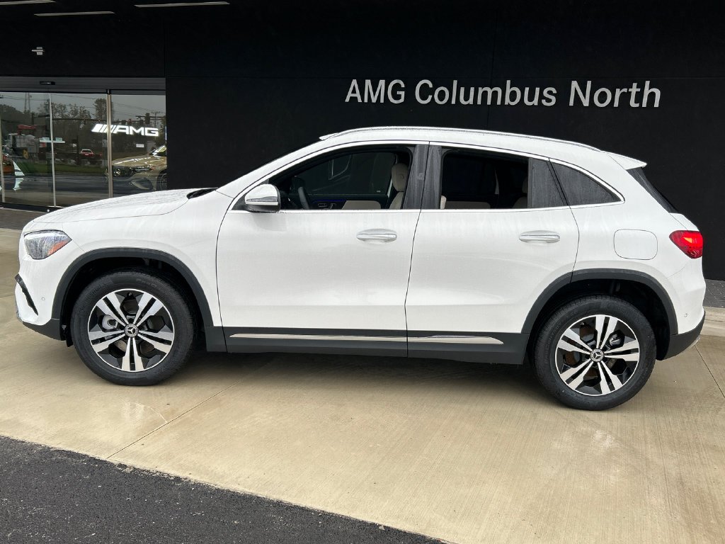 New 2026 Polar White Mercedes-Benz GLA 250 image 40