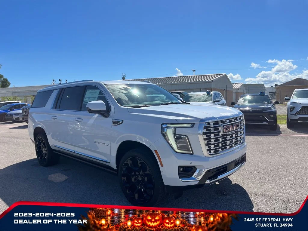 New 2027 Glacier White Tricoat GMC Denali image 2