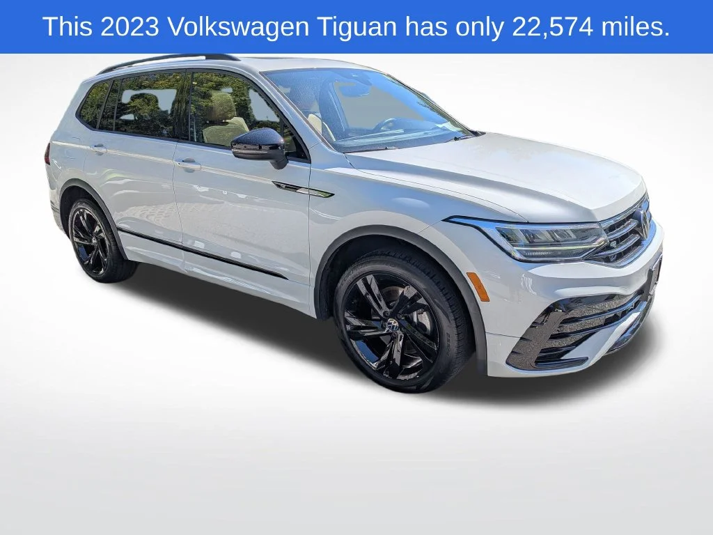 Used 2023 White Volkswagen 2.0T SE R-Line Black image 1