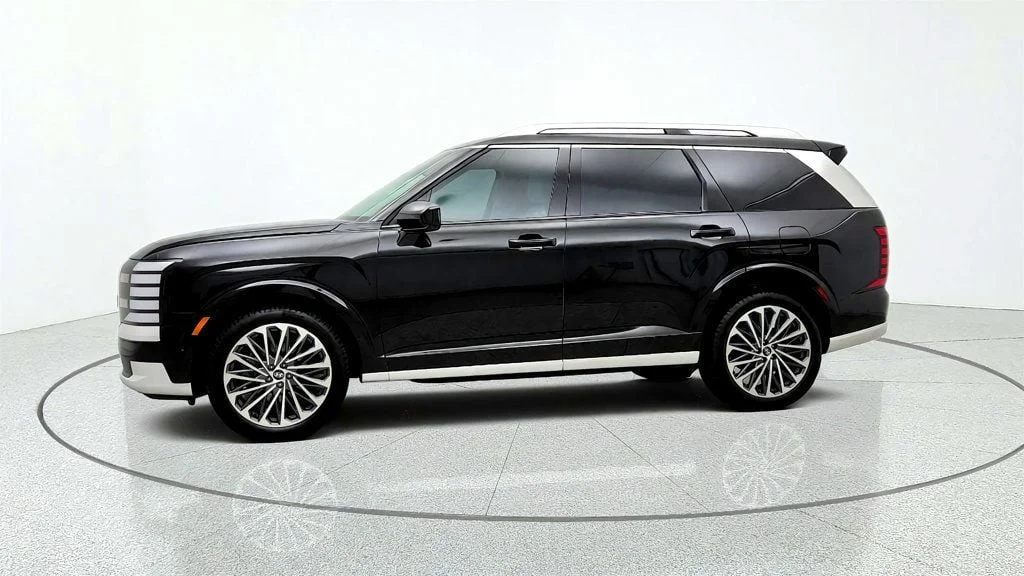 Used 2026 Abyss Black Pearl Hyundai Calligraphy FWD image 8