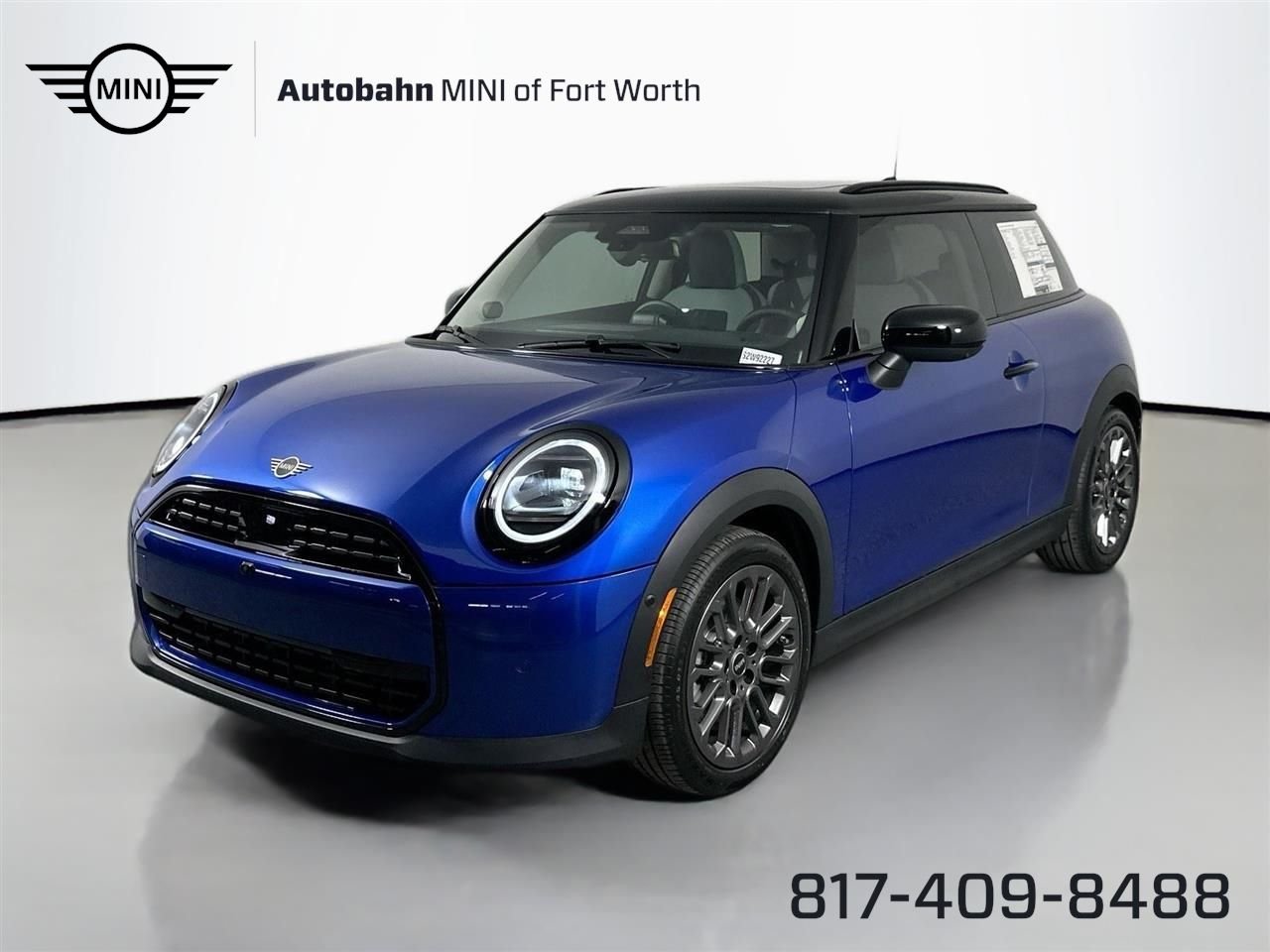 2025 MINI Hardtop Cooper's photo