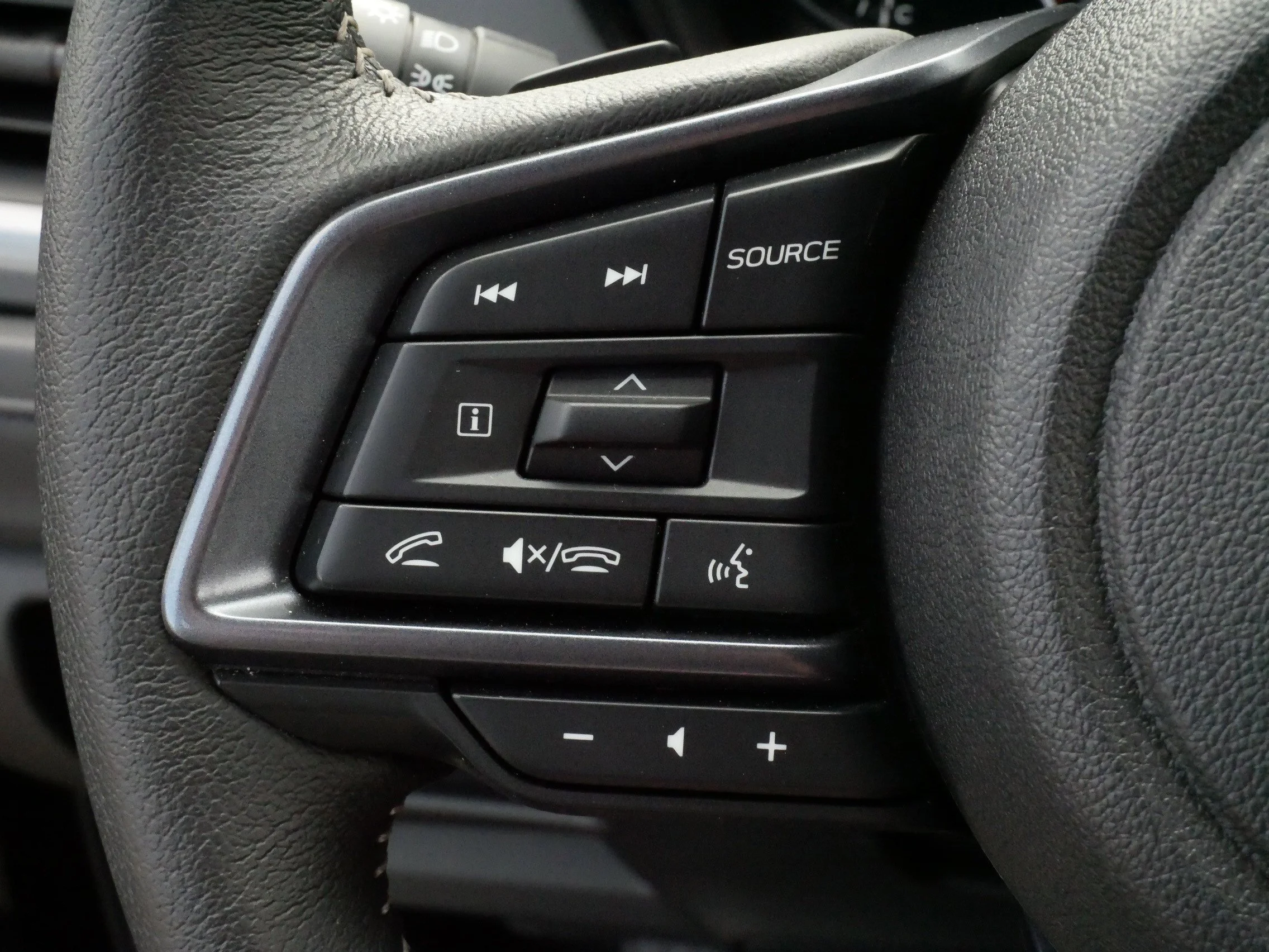Used 2025 Crystal Black Silica Subaru Limited image 26
