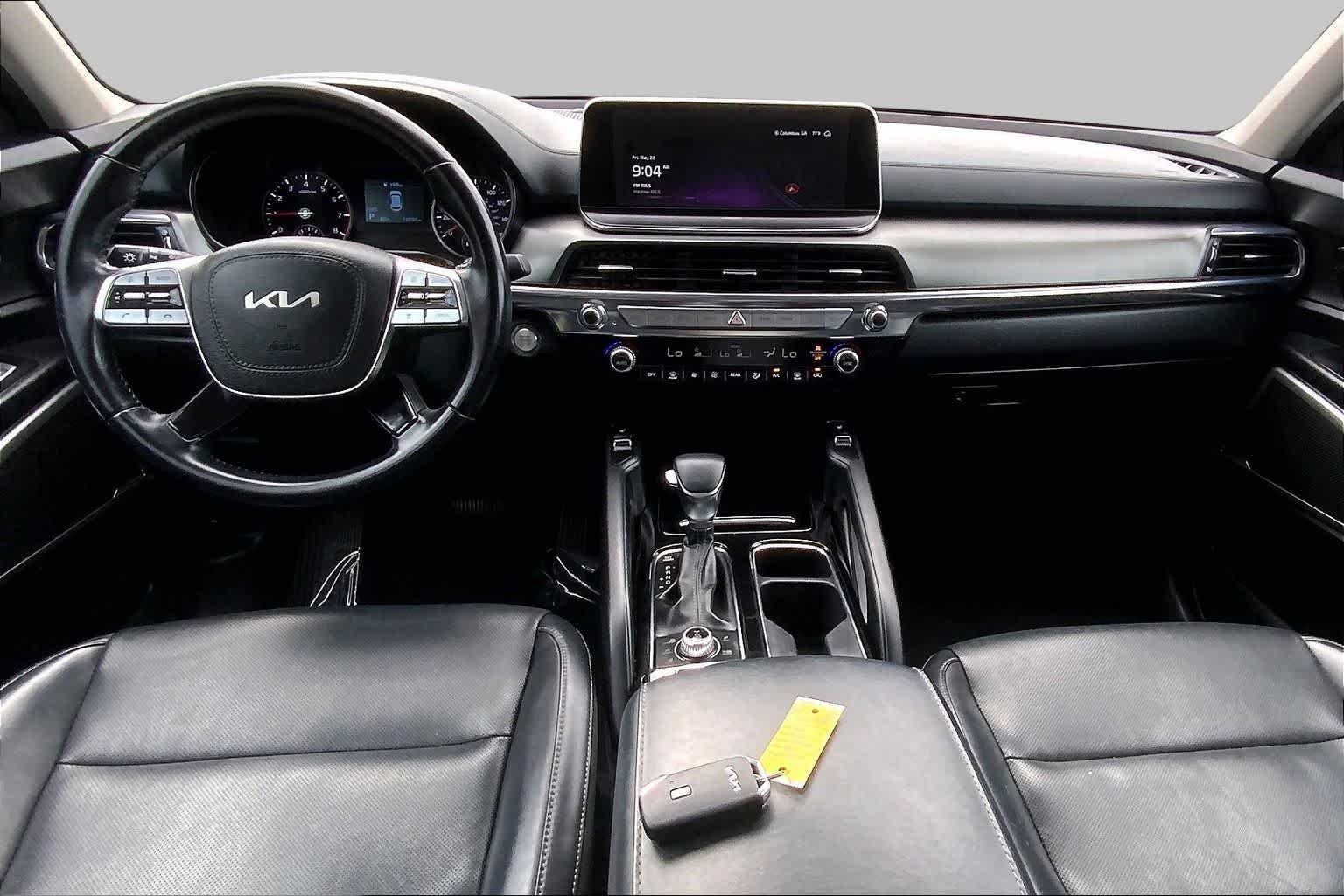 Used 2022 Dark Moss Kia S image 15