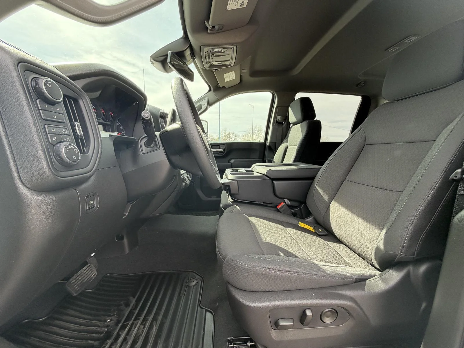 2026 Chevrolet Silverado 2500 HD Custom - Photo 9