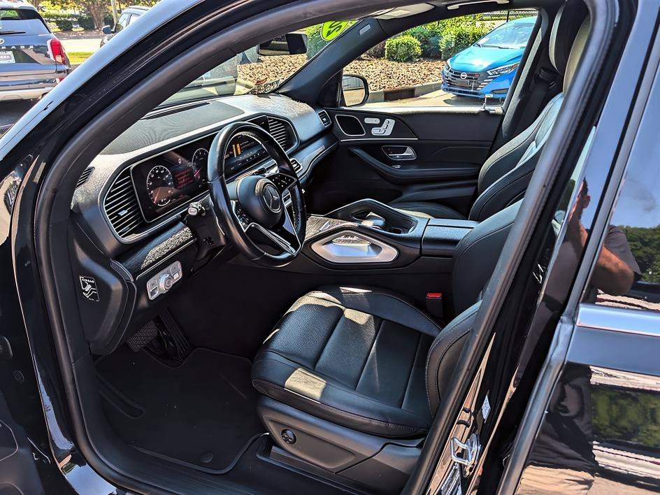 Used 2025 Obsidian Black Metallic Mercedes-Benz GLE 350 image 10