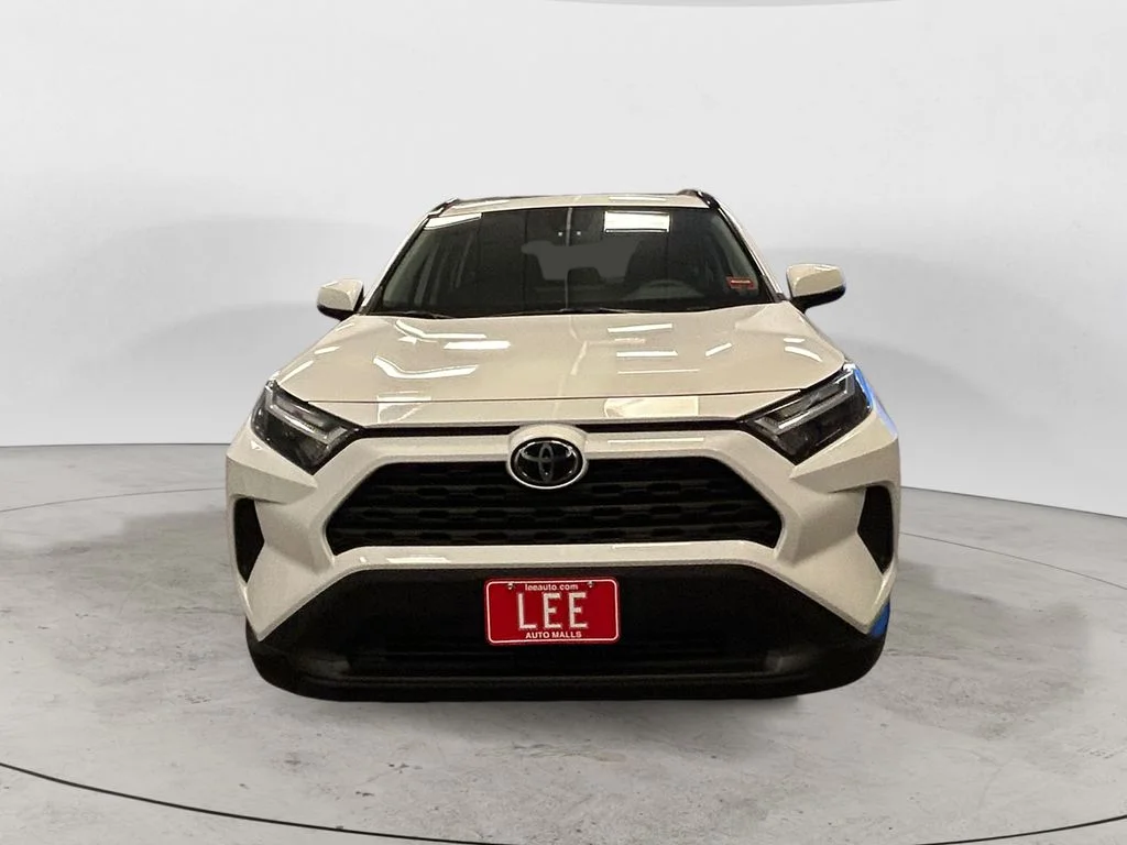 Used 2024 Ice Cap Toyota XLE image 8