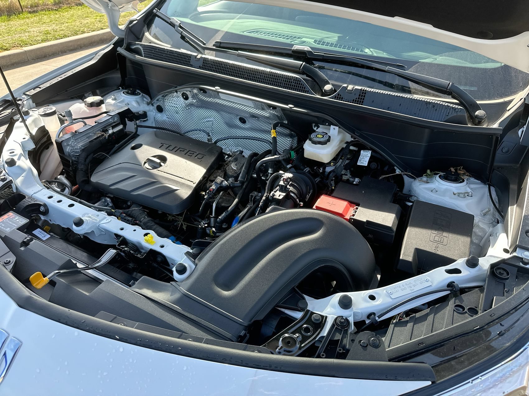 New 2026 Summit White Buick Preferred image 23