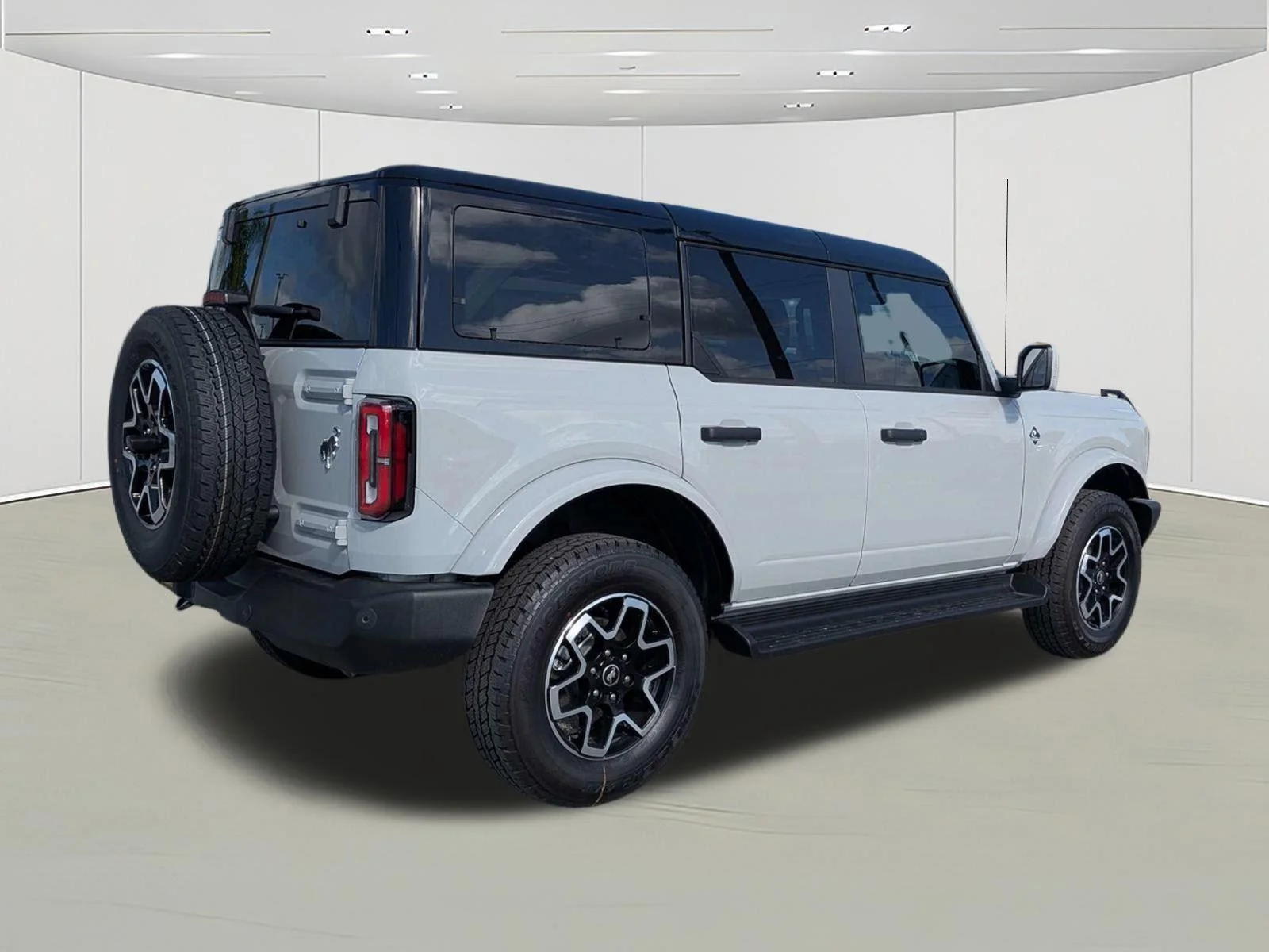 New 2026 Avalanche Gray Ford Outer Banks® image 3