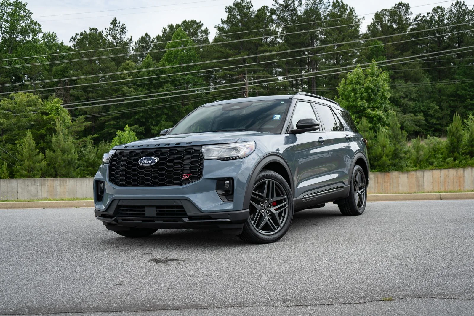 2025 Ford Explorer ST 4WD (PL535)'s photo