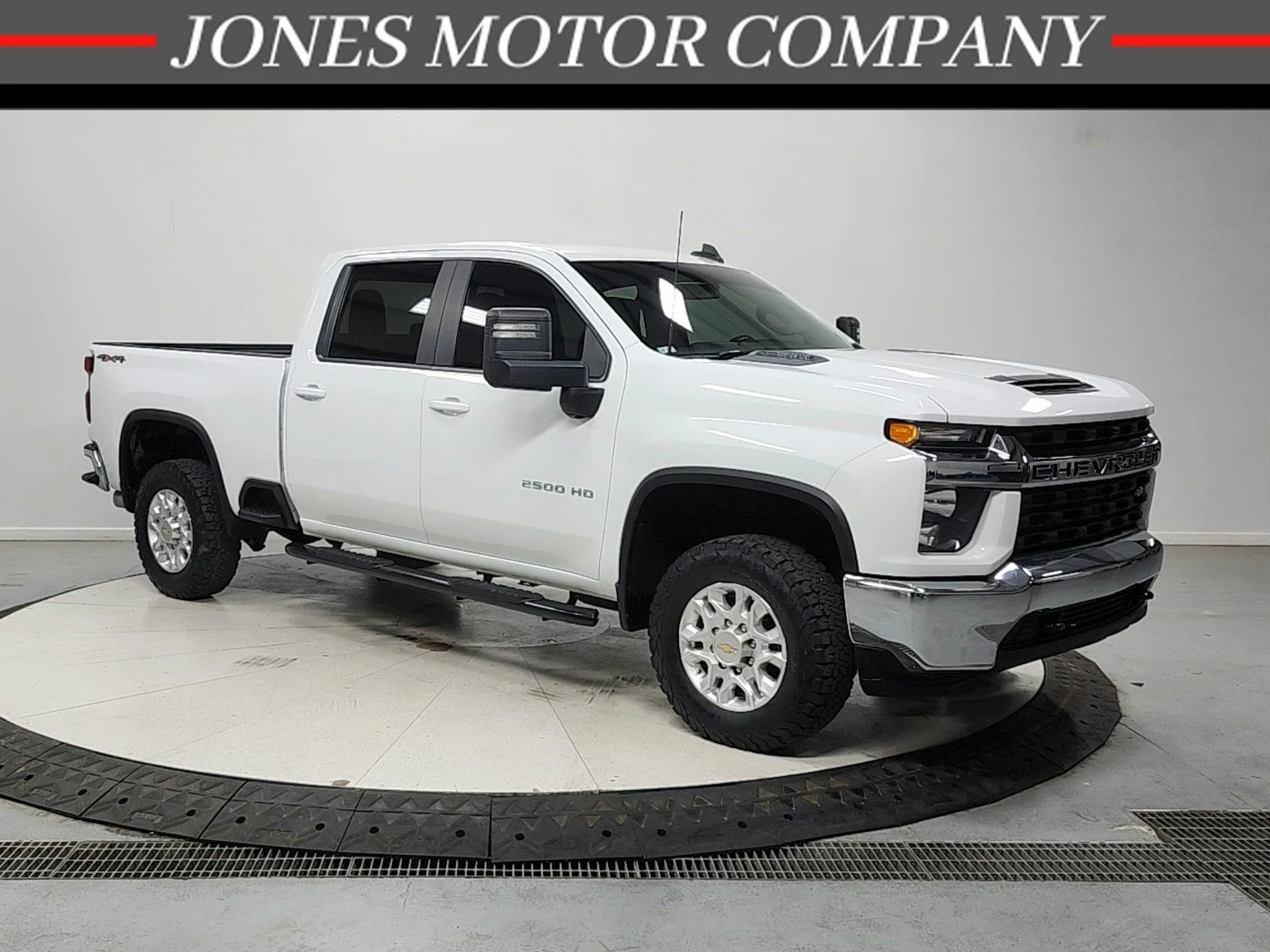 2021 Chevrolet Silverado HD LT 4WD Crew Cab Standard Box's photo
