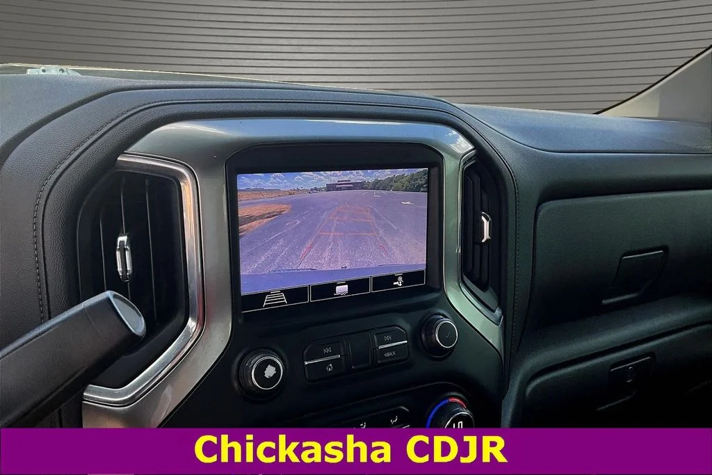 Used 2020 Gray Chevrolet LT image 14