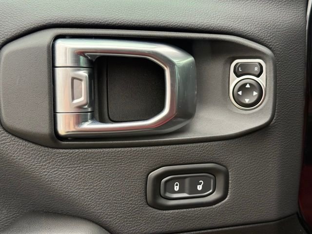 2024 Jeep Wrangler 4-Door Rubicon 392 - Photo 13