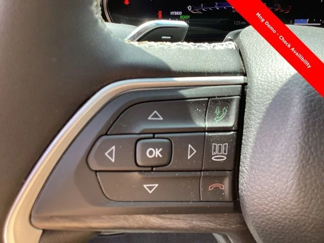 Used 2023 White Jeep 4xe image 8