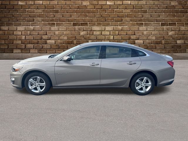2023 Chevrolet Malibu 1LT photo 2
