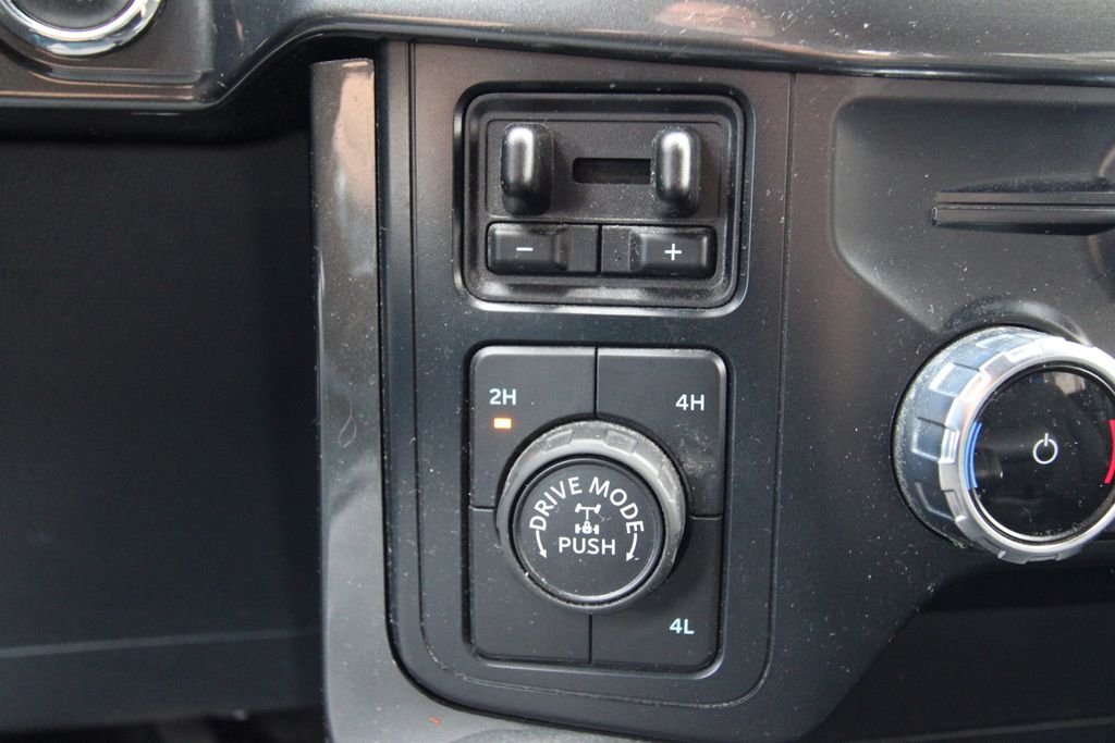 Used 2022  Ford XLT image 12