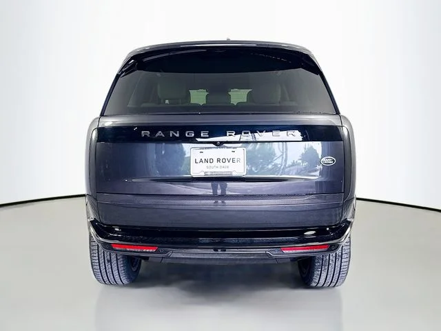 Used 2023 Gray Land Rover SE image 6