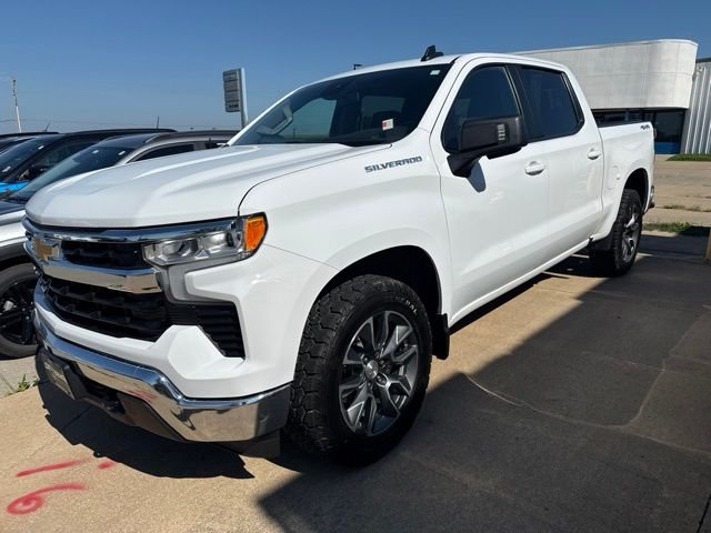 Used 2023 White Chevrolet LT image 2