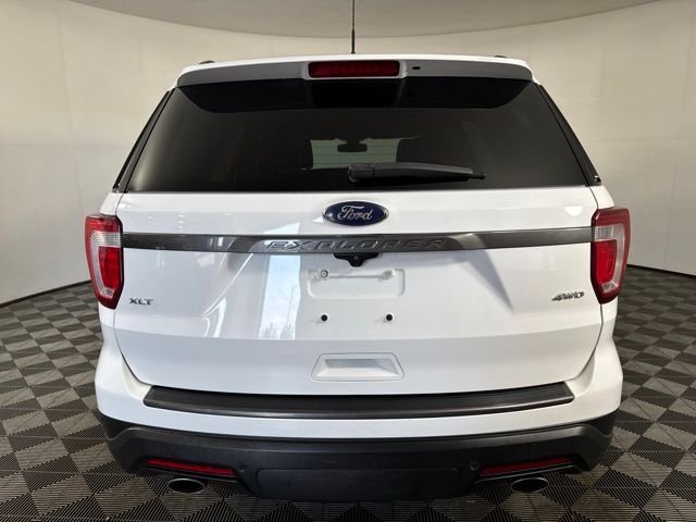 Used 2019 White Ford XLT image 24