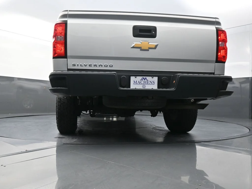 Used 2018 Silver Chevrolet WT image 26